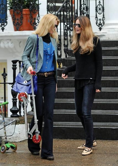 FOTO Claudia Schiffer in Elle Machperson: Katera je bolj anoreksična?