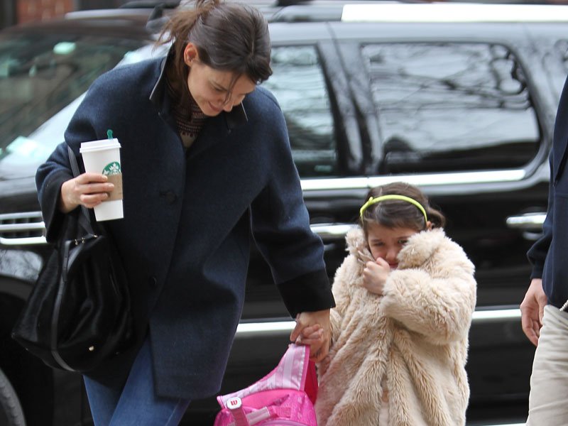Razvajena Suri Cruise noče hoditi v šolo
