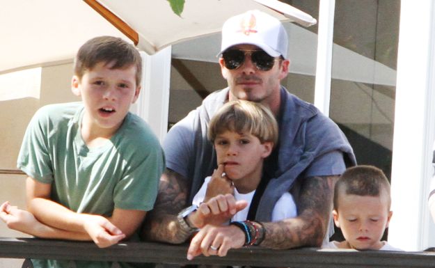 Zakonca Beckham 11-letnemu sinu dajeta nasvete o seksu