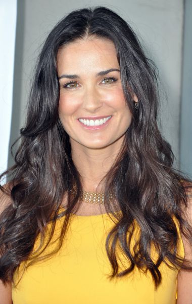 BIZARNO Demi Moore za plastične operacije porabila več kot 150 tisoč dolarjev