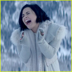 Demi Lovato je presenetila z novim