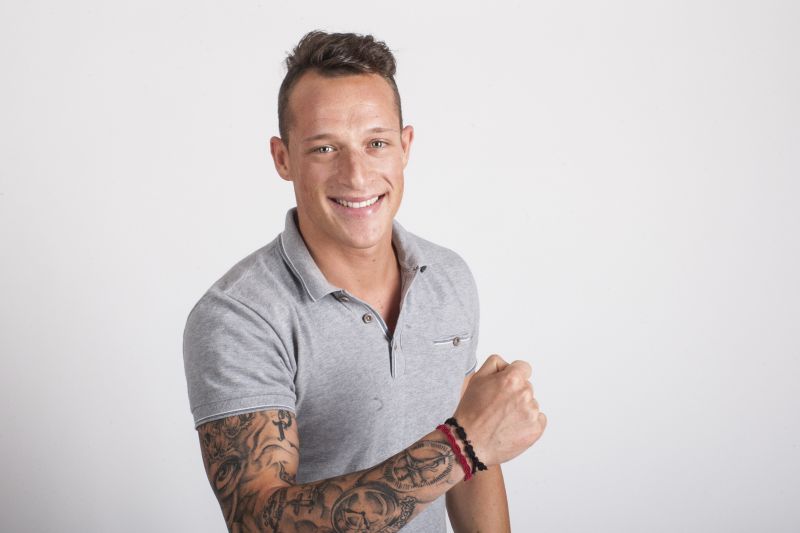 Kmetija: Nov začetek! Denis: Z Leonom greva na počitnice!