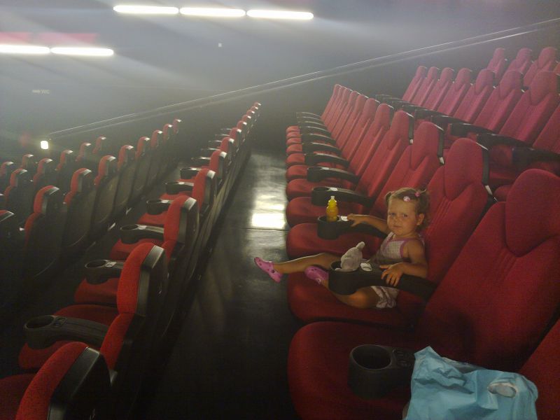 Super babi Suzana Jakšič: Svojo Ello je prvič peljala v kino