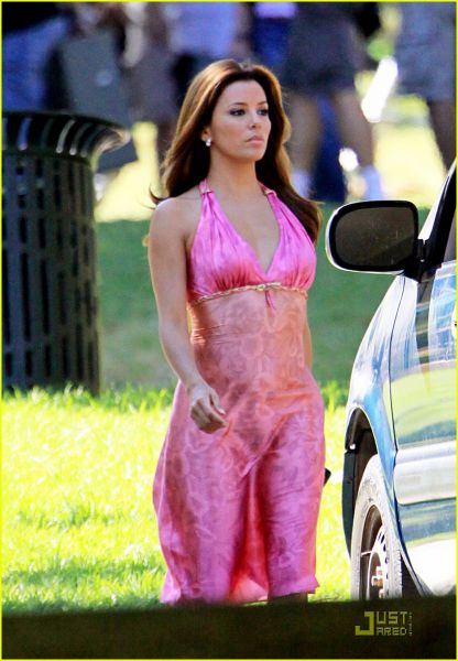 UAU! Eva Longoria je seksi latina tudi na snemanju!