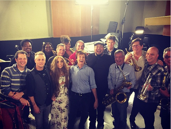 Lady Gaga in Sir Paul McCartney združila moči