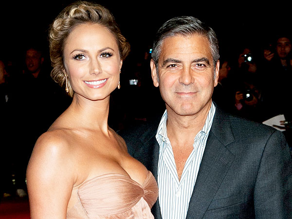 Res je! George Clooney je spet samski!