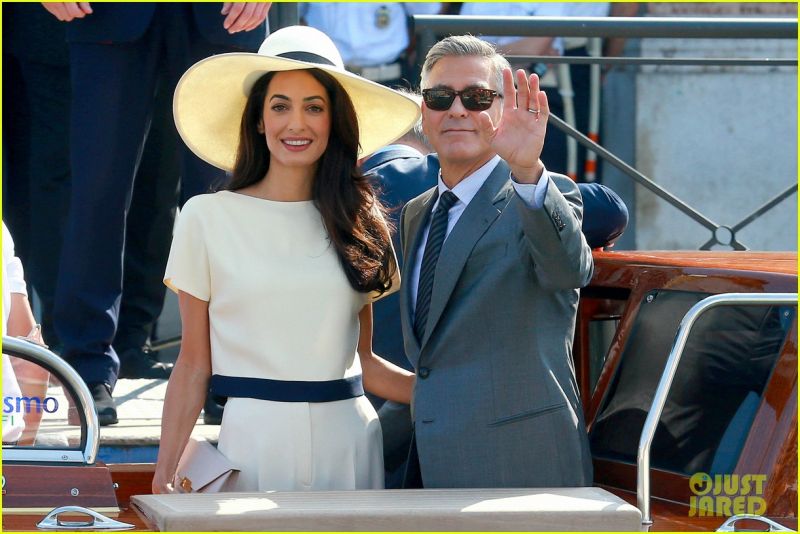 Vau! George in Amal sta se poročila še uradno