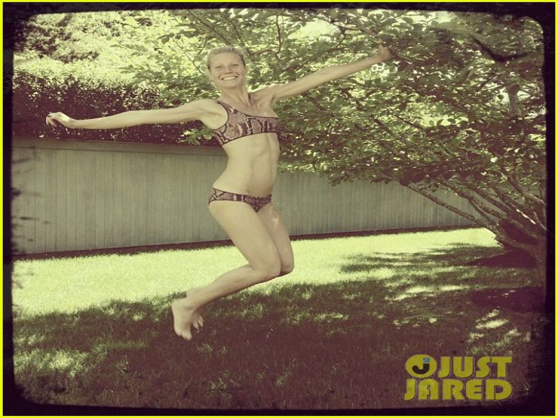 Opa! Gwyneth Paltrow: Bikini skok brez ličil