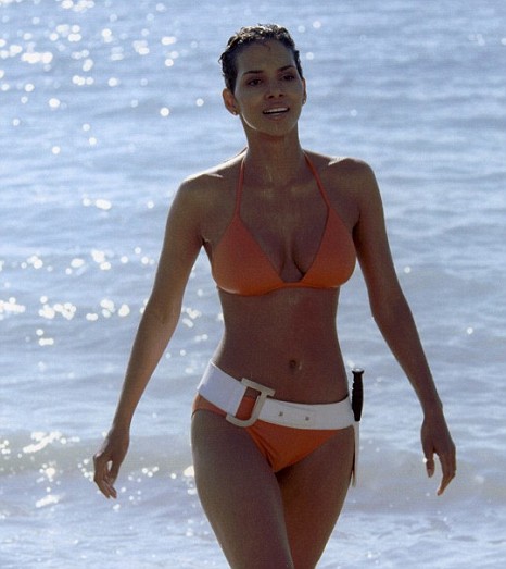 Halle Berry: V teh Bondovih kopalkah ni bila dovolj seksi