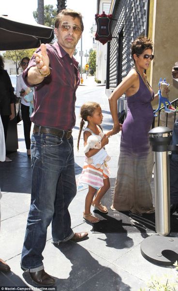 Halle Berry: Olivier je zelo zaščitniški!