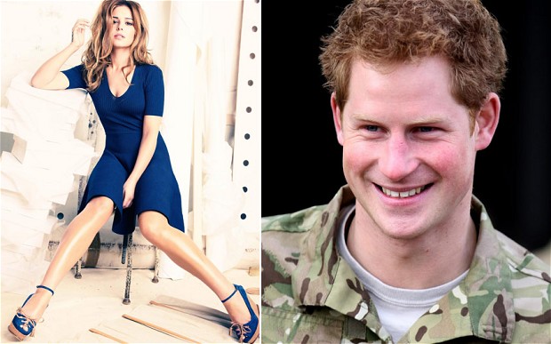 Opa! Princ Harry ujet med muckanjem z lepotico Cheryl Cole