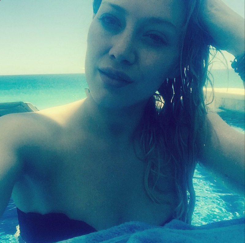 Opa! Hilary Duff se je pokazala v spodnjem perilu