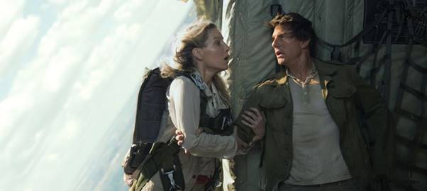 Tom Cruise naslednje leto v kina kar z dvema filmoma