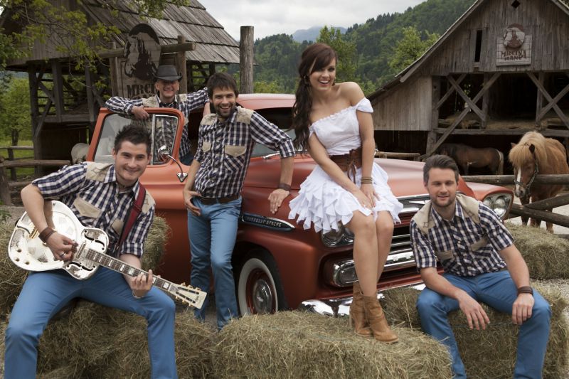 OPA! Je Donački uspelo ujeti pravega kavboja?