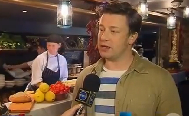ŠKANDAL Pijani Jamie Oliver novinarko ozmerjal s psico