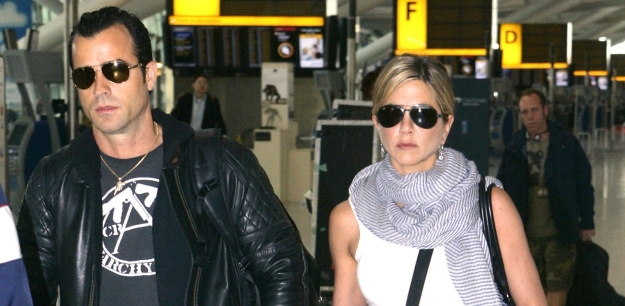 Jennifer Aniston pričakuje dvojčka?!