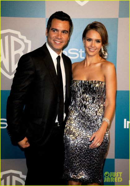 Hot! Jessica Alba: Seksi mačka na after zabavi