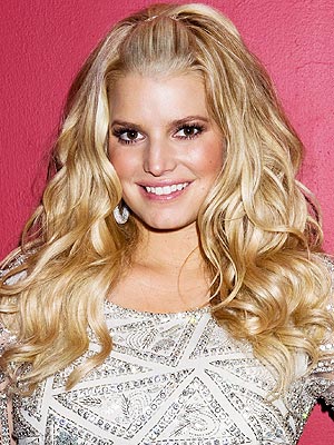 Jessica Simpson: Mala Maxwell je prava lepotička!
