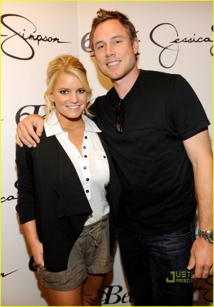 Jessica Simpson bo kreirala poročne obleke