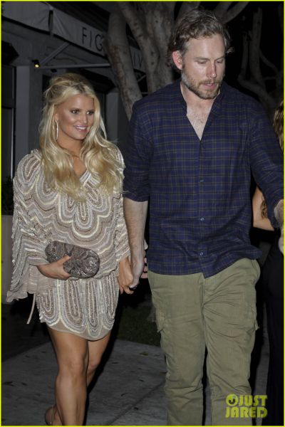 Seksi Jessica Simpson: Njenih bujnih oblin ni več
