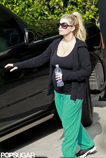 Jessica Simpson med drugo nosečnostjo pridno telovadi