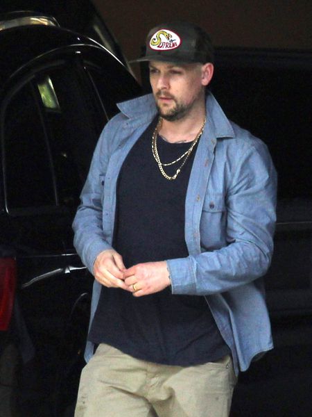 Ojoj! Joel Madden ujet z drogo!