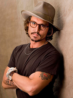 Johnny Depp obseden z dišečimi svečami