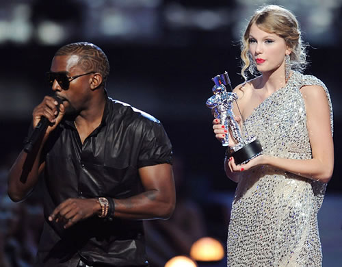Incident Kanyea Westa in Taylor Swift bo dobil porno verzijo