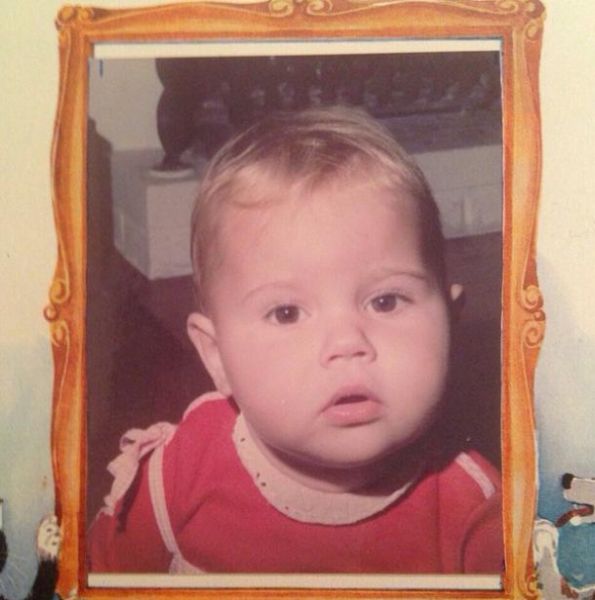 FOTO! Kdo je ta okroglolična deklica?