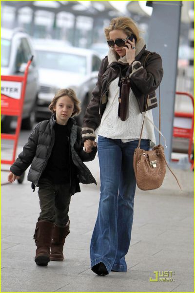Noseča Kate Hudson razpeta med Londonom in Hollywoodom