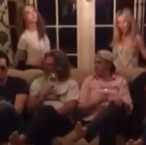 Video! Kate Hudson in Cara Delevigne zaplesali skupaj!