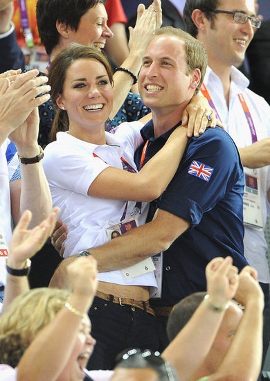 Kate Middleton končno noseča, rodila bo spomladi?!