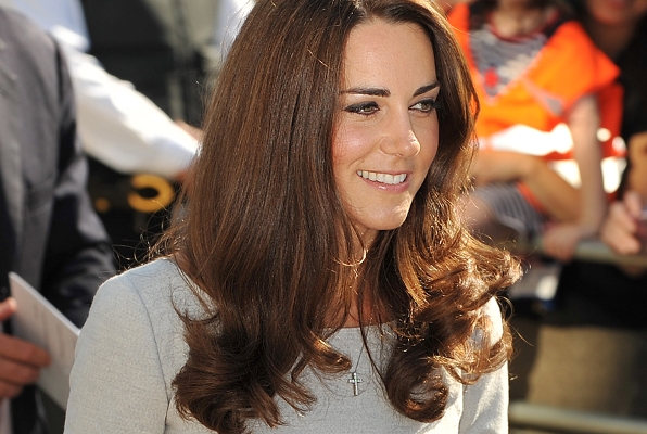 Kate Middleton mastno zapravlja za lepoto: Za frizerja 12 tisoč eurov!