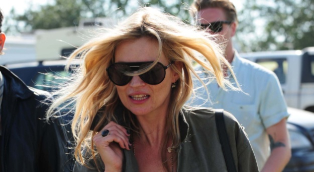 ŠOK Pijana Kate Moss se je zaletela v steklena vrata