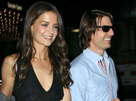 Katie Holmes zatrjuje: Zakon s Tomom je še vedno krasen!