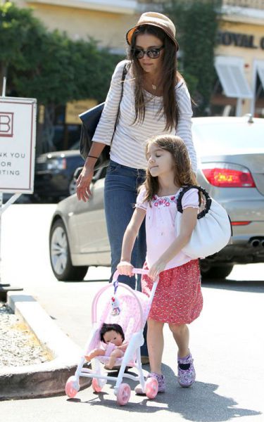 Katie Holmes: Suri je njen modni kritik