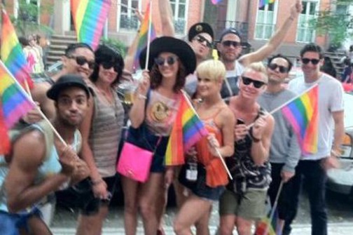 Katy Perry proslavljala legaliziranje gej porok v New Yorku