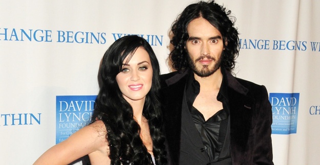 Katy Perry: Russell jo je že na prvem zmenku obdaril z diamanti