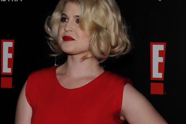 Ojoj! Kelly Osbourne: Sredi rdeče preproge je svinjsko zašvicala