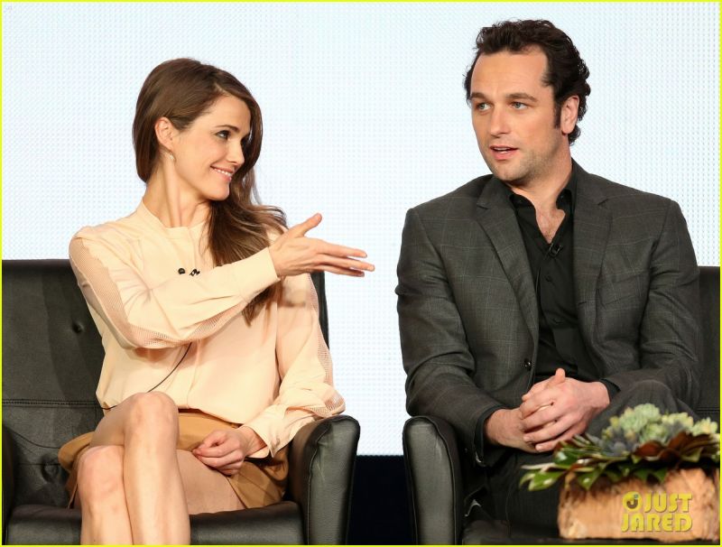 Keri Russell pričakuje s soigralcem!