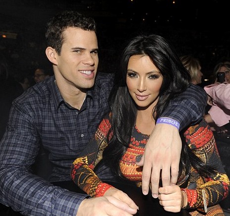 Kim Kardashian bo avgustovska nevesta