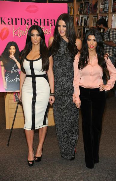 BIZARNO Sestre Kardashian svojo vagino mažejo z majonezo