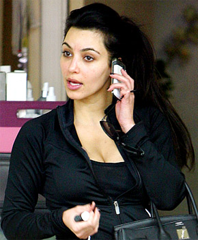 ZASAČENA Kim Kardashian brez make-upa: Je res operirala svoj nos?