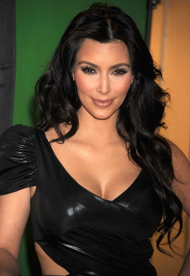 Kim Kardashian se dojenje v javnosti gnusi