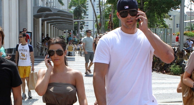 Šokirana Kim Kardashian se je zaročila