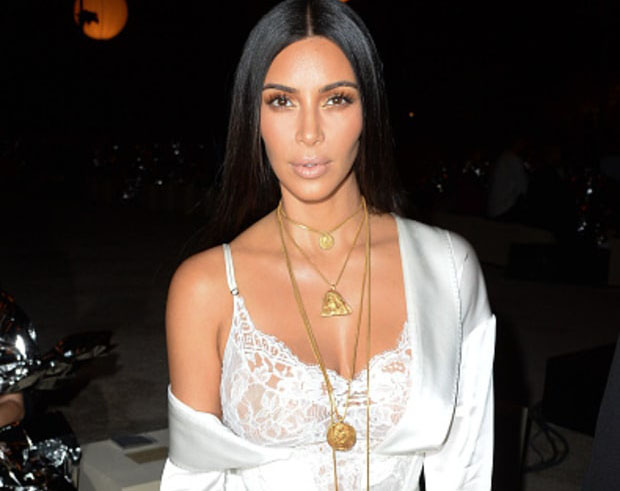 Aretirali osumljence, ki naj bi oropali Kim Kardashian Kim Kardashian