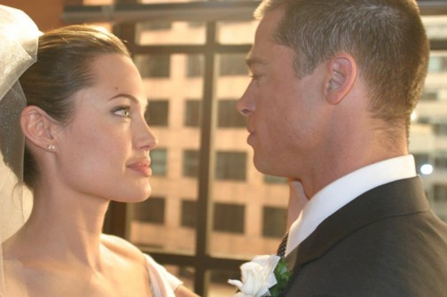 Končno poroka: Brad in Angelina končno prejela poročna prstana