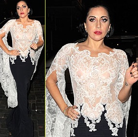 Foto! Lady Gaga razgaljena v javnosti!