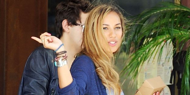 OPA! Razvneta Leona Lewis osvajala seksi plesalko