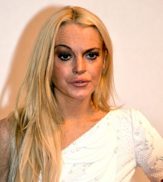 GROZA Lindsay Lohan ujeta med nakupovanjem kokaina?